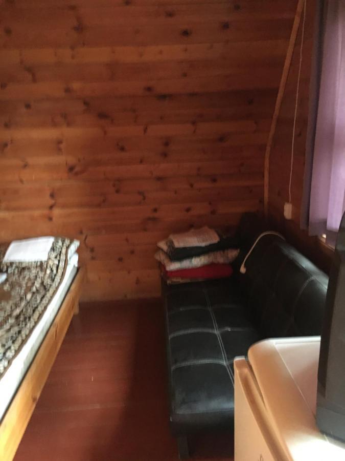 Номера В Деревянных Домиках Hotel Fontanka Bagian luar foto