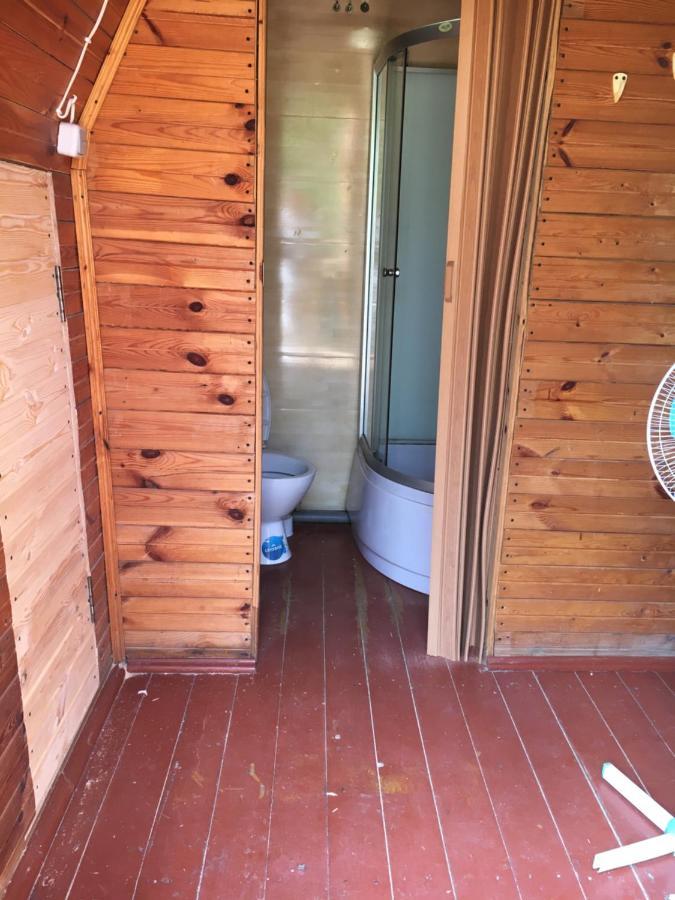 Номера В Деревянных Домиках Hotel Fontanka Bagian luar foto