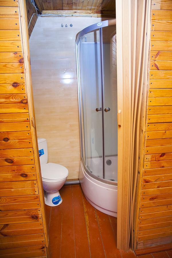 Номера В Деревянных Домиках Hotel Fontanka Bagian luar foto