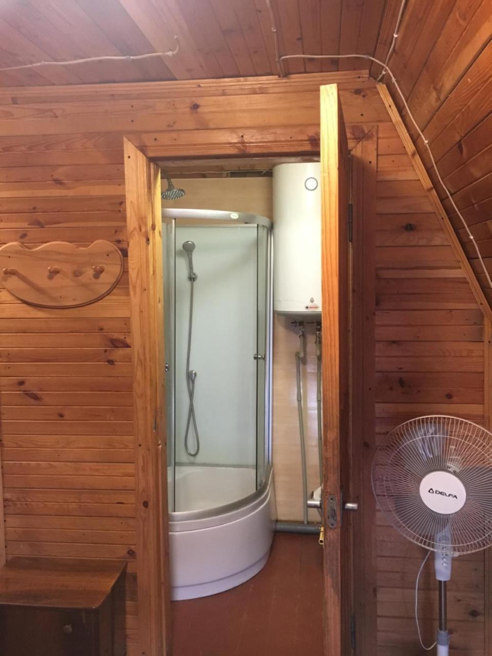 Номера В Деревянных Домиках Hotel Fontanka Bagian luar foto